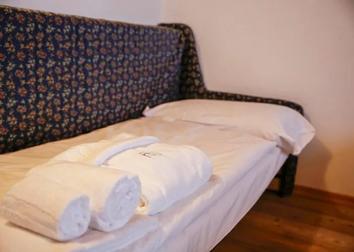 Nivis Hotel
